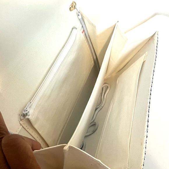 Mesh Evening Bag White Vintage Great Condition - Picture 7 of 8